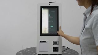 كشك بشاشة تعمل باللمس لتسجيل الدخول والخروج الذاتي بالفندق مقاس 24 بوصة