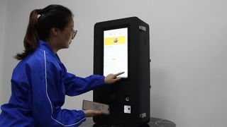 كشك خارجي للطلب الذاتي مقاس 15.6 بوصة مزود بقارئ بصمات الأصابع، بدقة 720 بكسل