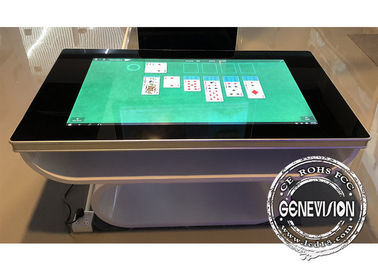 700Cd / M2 Windows 10 Wifi Digital Signage 43 بوصة مقاوم للماء PCAP Touch Table Wireless Charging