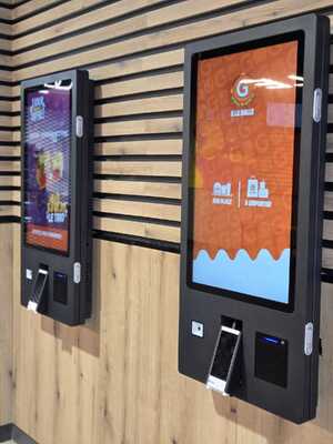 24 32 بوصة التفاعلية التلقائية الشاشة اللمسية الدفع كيوسك آلة الطلب الذاتي